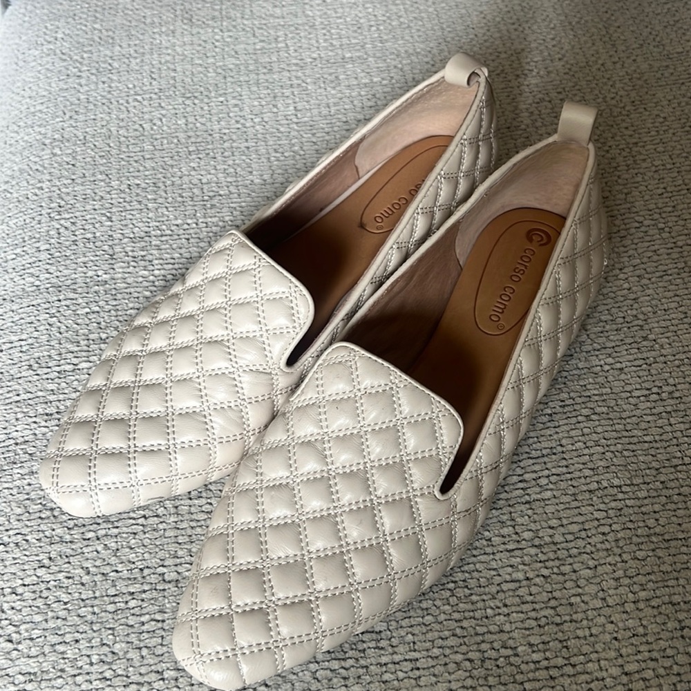 Cream ivory quilt pattern dressy loafer slides corso como